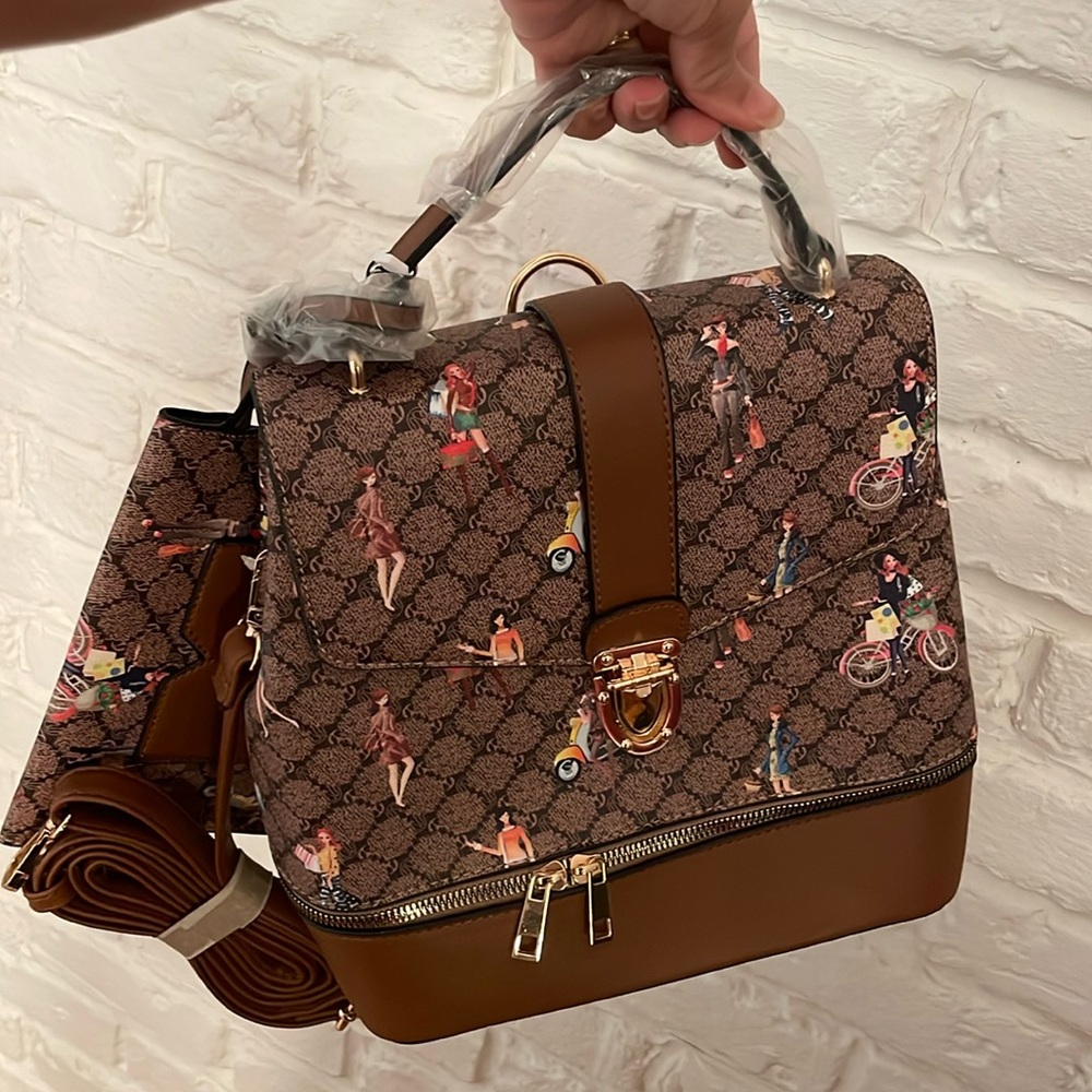 2Pc Sets. Wear as crossbody, backpack or shoulder!